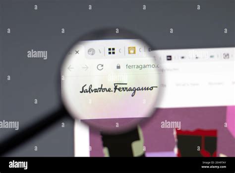 salvatore ferragamo website usa.